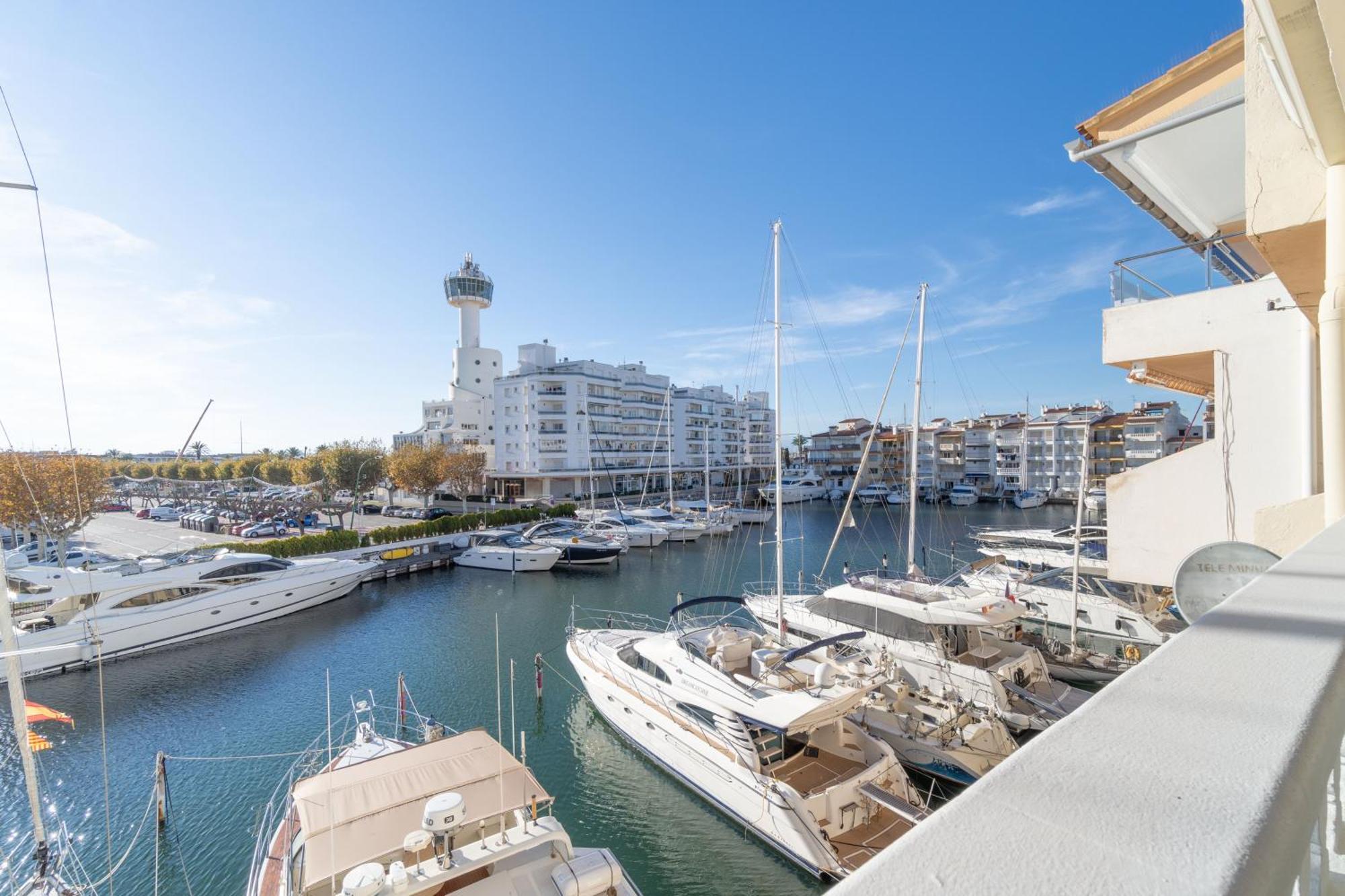 Moderno Apartamento Frente Al Canal Con Terrazas Apartment Empuriabrava Exterior foto